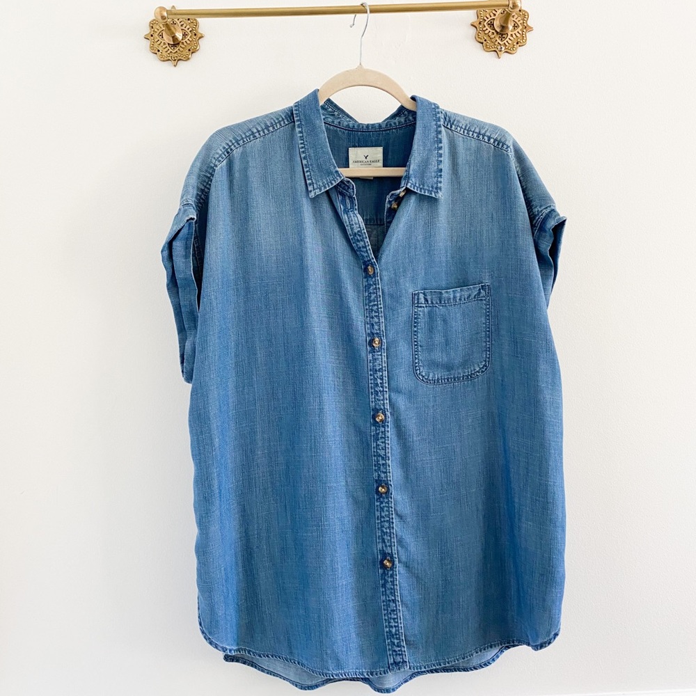 AE Chambray Denim Short Sleeve Blouse